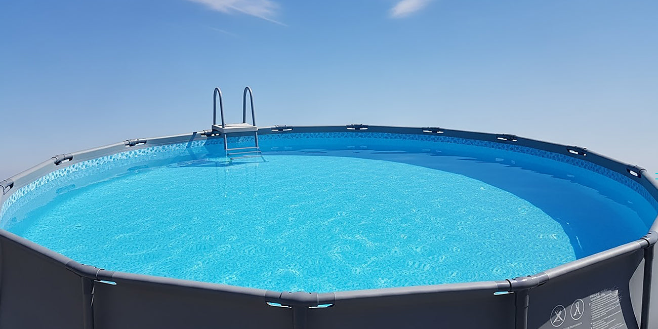 How to clear cloudy pool water