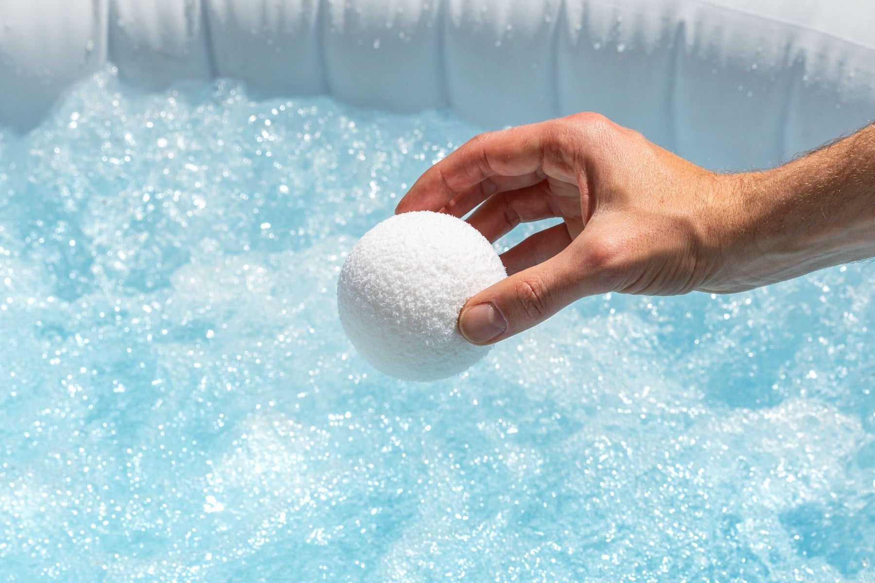 Scum ball for hot tubs